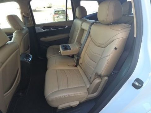 Used 2024 Cadillac XT6 Premium Luxury w/ Platinum Package image 15