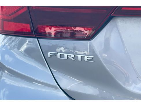 Used 2023 Kia Forte LXS FWD image 17