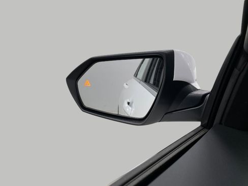 New 2026 Hyundai Elantra Limited image 19