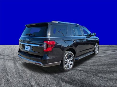 Certified 2023 Ford Expedition Limited image 4