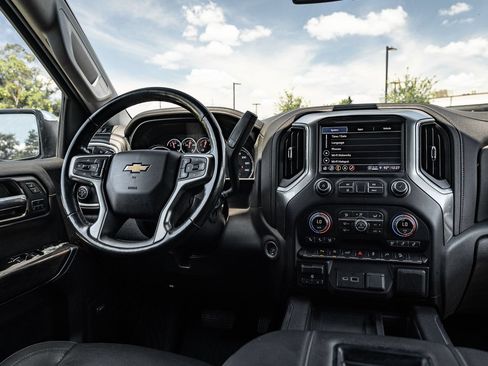 Used 2021 Chevrolet Silverado 1500 LTZ AWD/4WD image 30
