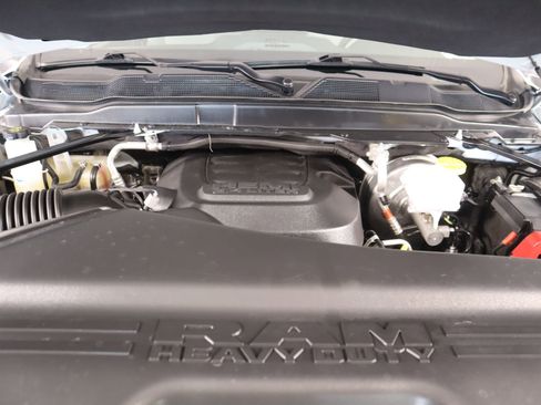 Used 2024 RAM 2500 Big Horn w/ Bed Utility Group image 18