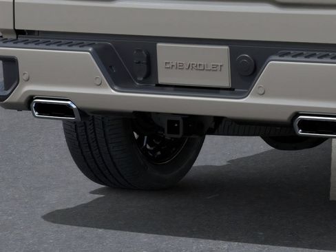 New 2026 Chevrolet Silverado 1500 High Country AWD/4WD image 16