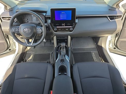 Used 2024 Toyota Corolla Cross LE AWD/4WD image 9