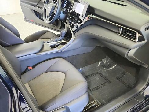 Used 2021 Toyota Camry LE FWD image 35