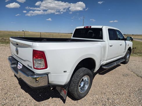 Used 2022 RAM 3500 Big Horn AWD/4WD image 5