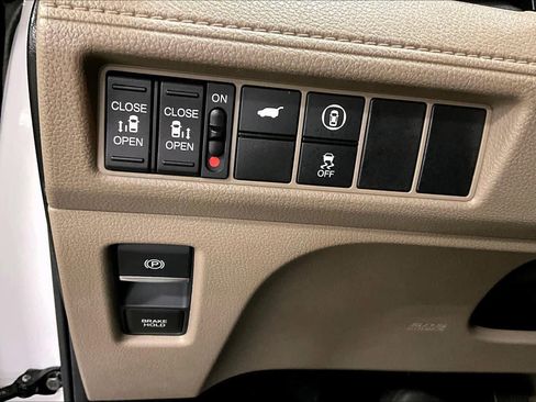 Used 2024 Honda Odyssey EX-L image 33