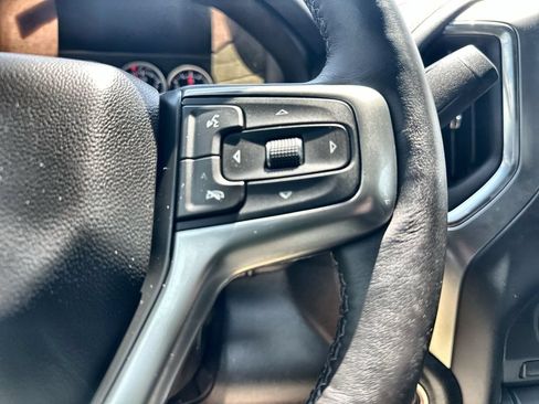 Used 2022 Chevrolet Silverado 1500 RST AWD/4WD image 32