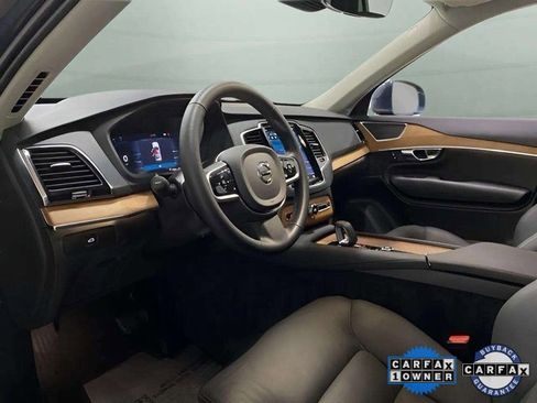 Used 2025 Volvo XC90 B6 Plus image 17