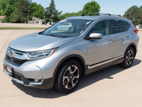 Used 2017 Honda CR-V Touring image 5