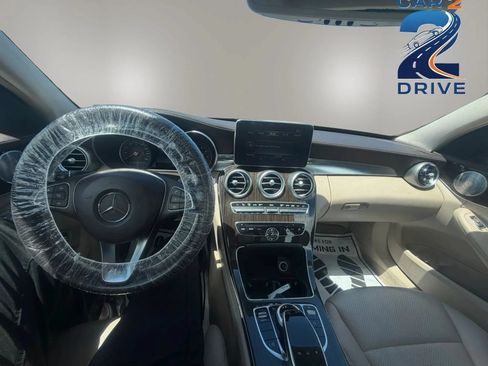Used 2015 Mercedes-Benz C 300 4MATIC Sedan image 30