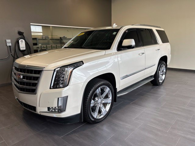 Used 2015 Cadillac Escalade Luxury AWD/4WD image 37