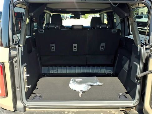 New 2025 Ford Bronco Badlands image 21