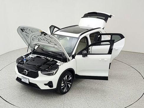New 2026 Volvo XC40 B5 Ultra w/ Climate Package AWD/4WD image 34