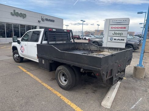 Used 2022 Chevrolet Silverado 3500 LT w/ Convenience Package image 2