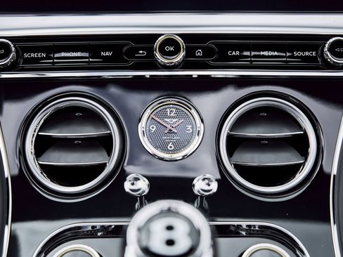 Used 2022 Bentley Continental GT image 59