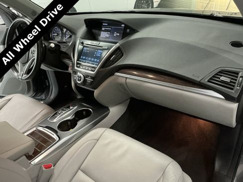 Used 2018 Acura MDX SH-AWD image 30