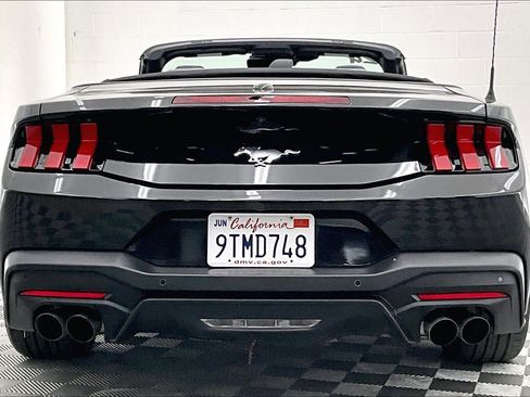 Used 2024 Ford Mustang Premium image 3