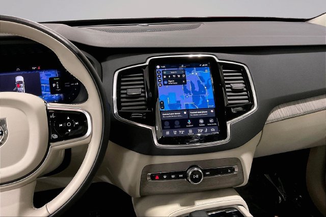 Certified 2025 Volvo XC90 T8 Plus w/ Protection Package Premier AWD/4WD image 9