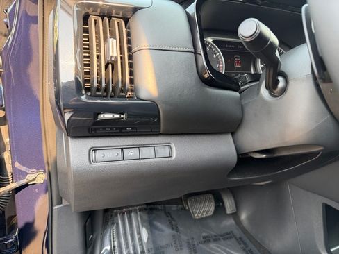 Used 2024 Nissan Pathfinder SV w/ Lighting Package (N92) AWD/4WD image 19