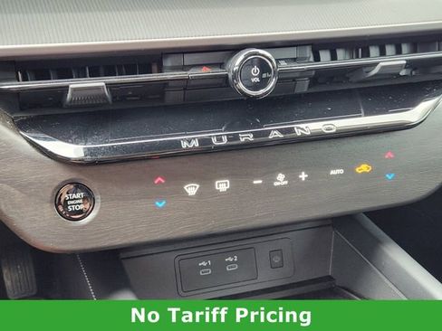 Used 2025 Nissan Murano SV AWD/4WD image 19