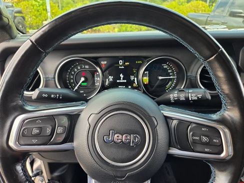 Used 2021 Jeep Wrangler Unlimited Rubicon 4xe w/ Cold Weather Group AWD/4WD image 26
