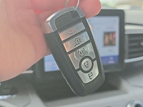 Used 2023 Ford Explorer XLT w/ Equipment Group 202A image 44