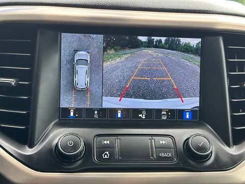 Used 2021 GMC Acadia Denali w/ Denali Ultimate Package AWD/4WD image 36