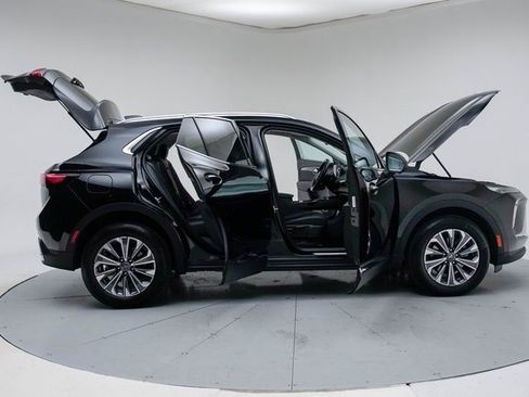 Used 2024 Buick Envision Preferred image 13