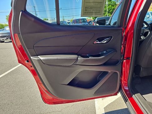 Used 2023 Chevrolet Traverse LT FWD image 39