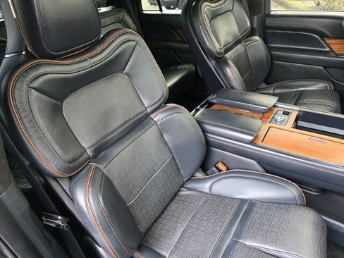Used 2022 Lincoln Navigator Black Label image 38