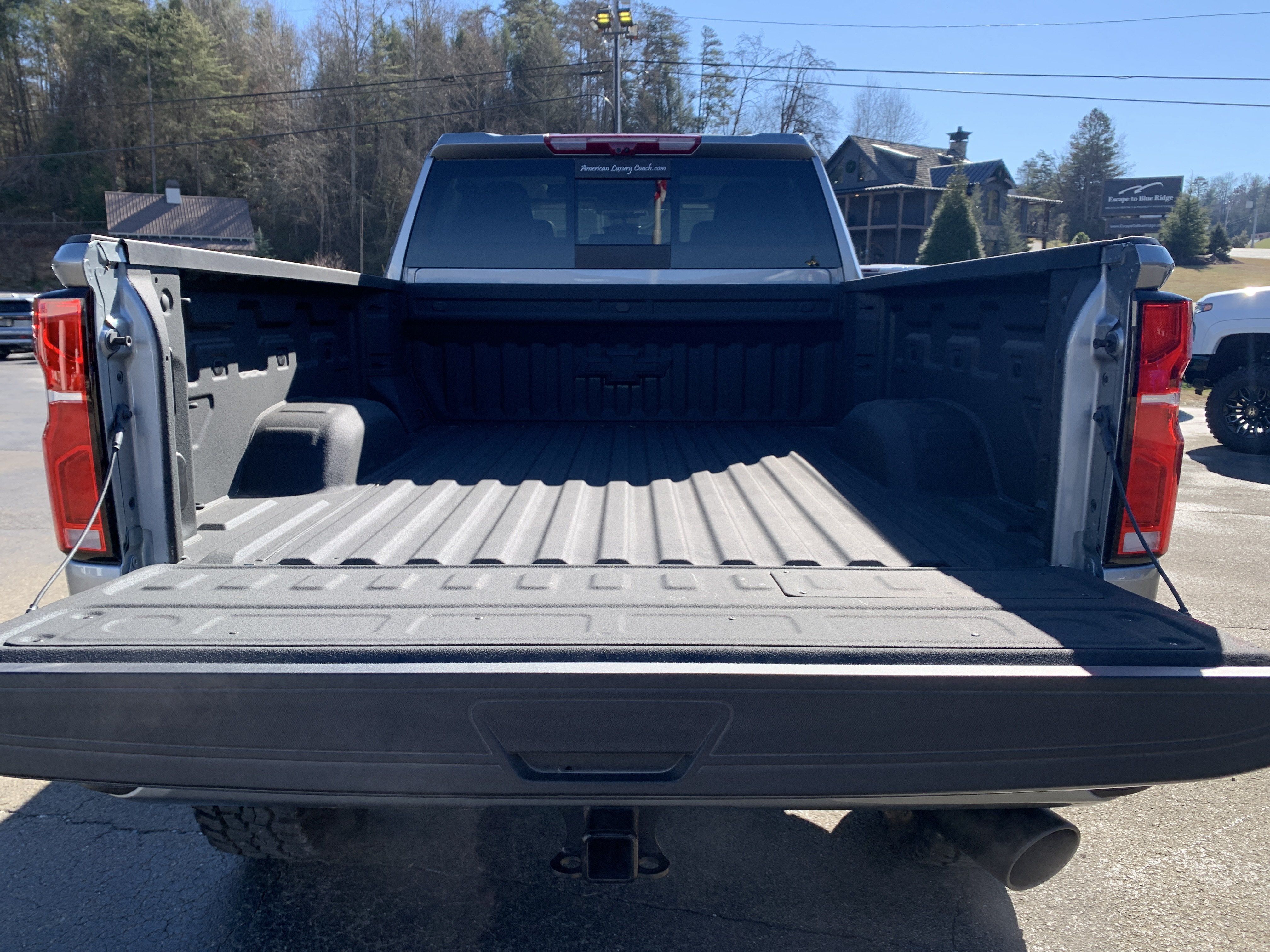 New 2025 Chevrolet Silverado 2500 LTZ w/ LTZ Premium Package AWD/4WD image 25