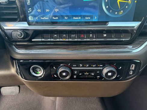 Used 2023 Chevrolet Silverado 1500 RST image 29