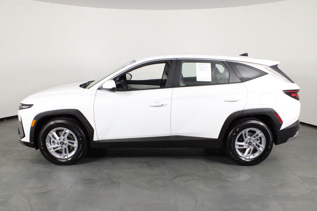 Certified 2026 Hyundai Tucson SE FWD image 14