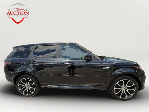 Used 2018 Land Rover Range Rover Sport HSE AWD/4WD image 4