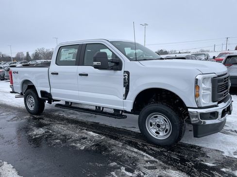 New 2026 Ford F250 XL w/ XL Chrome Package image 2