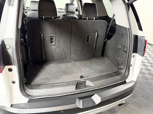 Used 2018 GMC Acadia SLT image 47