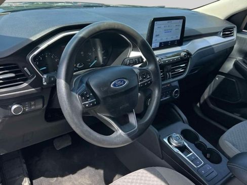 Used 2020 Ford Escape SE AWD/4WD image 3