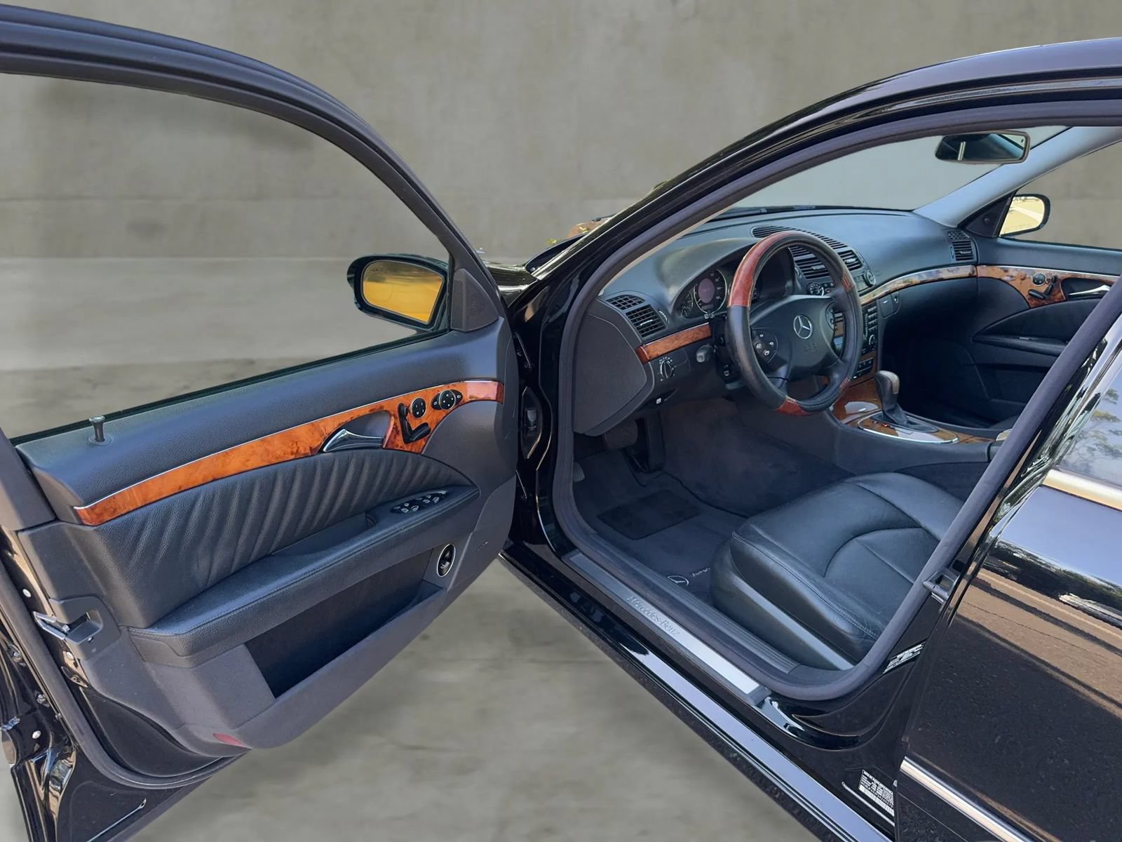 Used 2003 Mercedes-Benz E 320 Sedan image 15