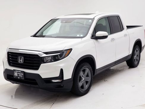 Used 2023 Honda Ridgeline RTL-E image 2