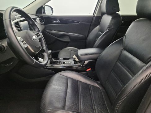 Used 2019 Kia Sorento EX image 17