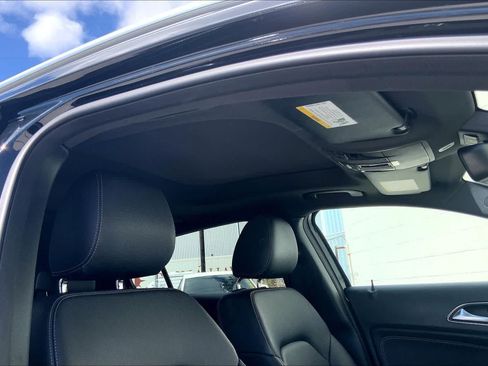 Used 2017 Mercedes-Benz GLA 250 image 30