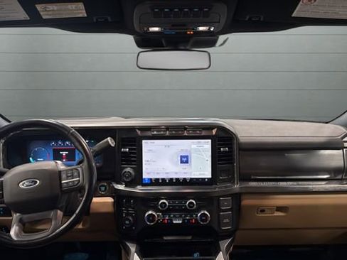 Used 2023 Ford F350 Lariat w/ Lariat Ultimate Package image 4