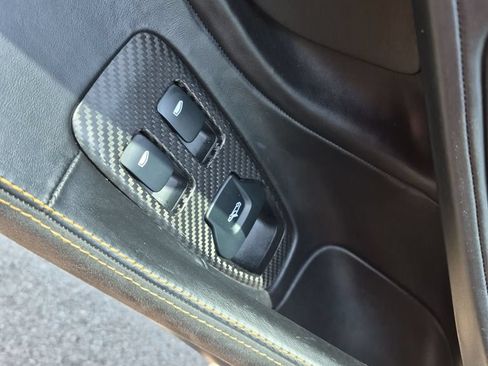 Used 2018 McLaren 570S Spider RWD image 21