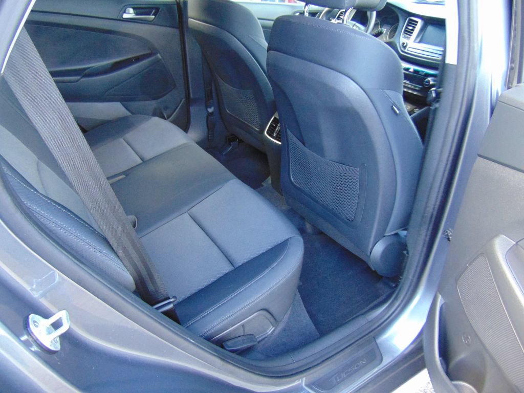Used 2018 Hyundai Tucson Value w/ Cargo Package AWD/4WD image 4