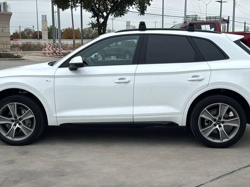 Certified 2025 Audi Q5 2.0T Premium image 4