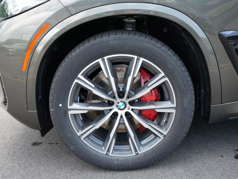 New 2026 BMW X5 xDrive40i w/ M Sport Package AWD/4WD image 34