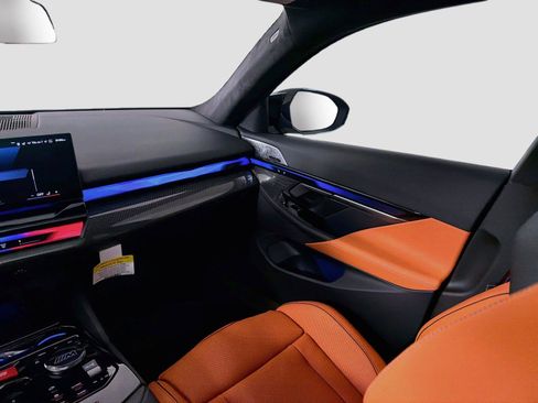 New 2027 BMW M5 Touring AWD/4WD image 24