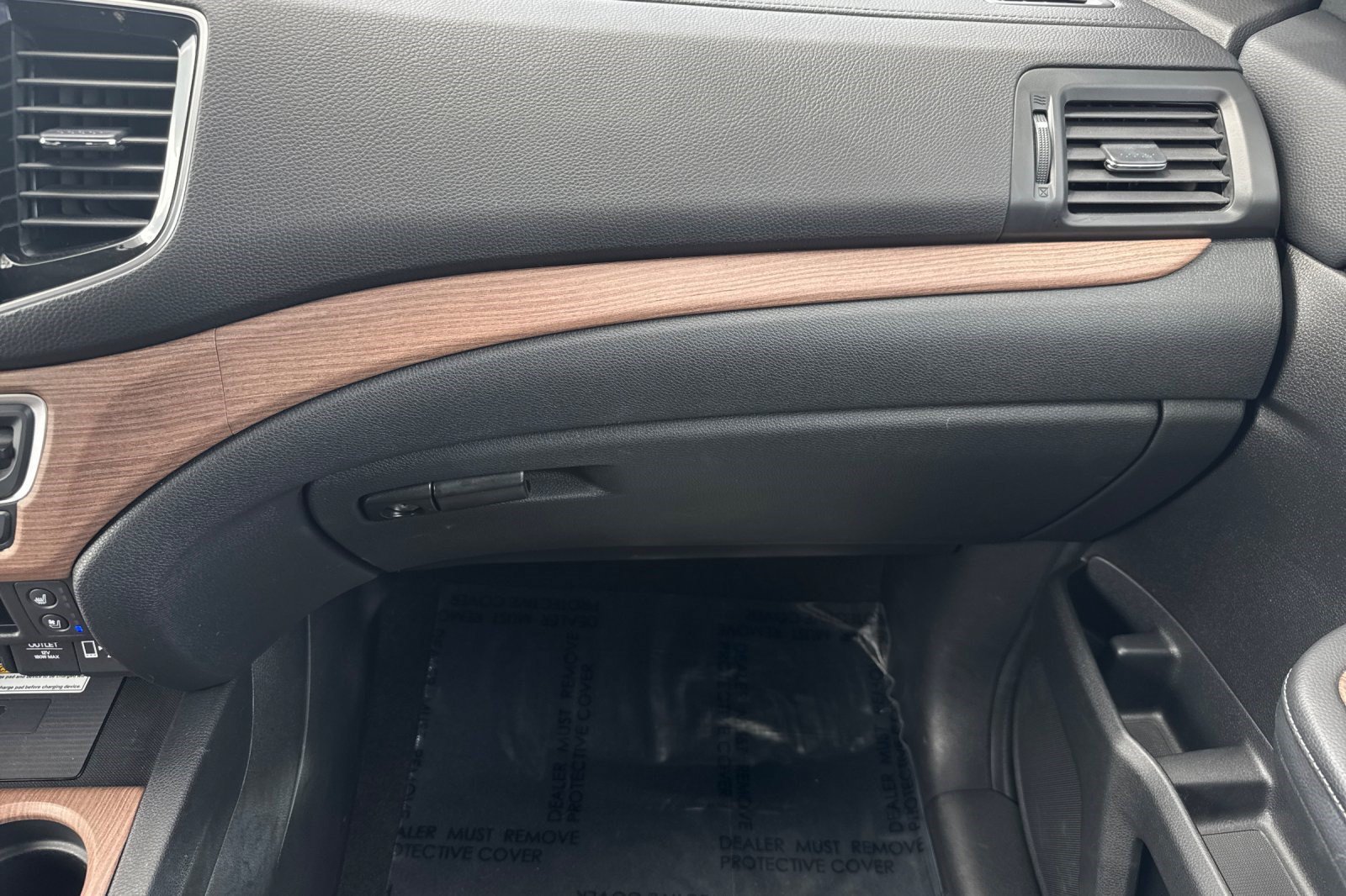 Used 2022 Honda Passport Elite image 32