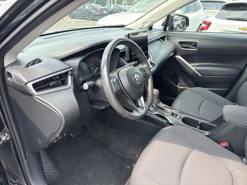 Used 2023 Toyota Corolla Cross LE w/ Moonroof Package AWD/4WD image 12